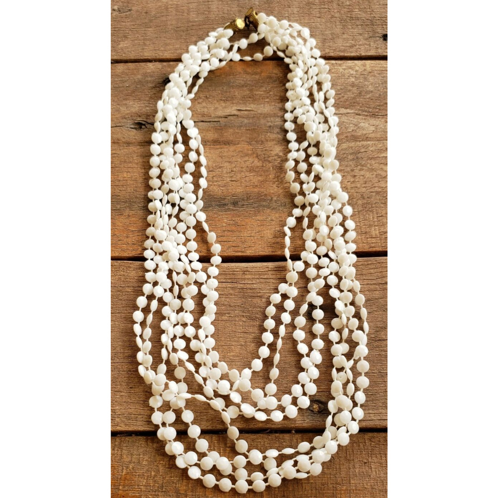 44" Long 1940s‎ White Plastic Beaded Necklace 4 Strands Multi-Strand wh02-09